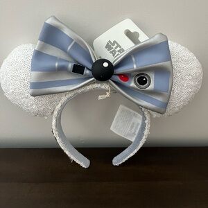 NWT Disney Star Wars R2D2 Ears